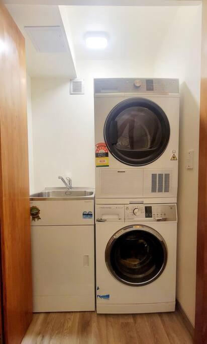 فيلا Hagley Park Townhouse كريستتشيرش المظهر الخارجي الصورة