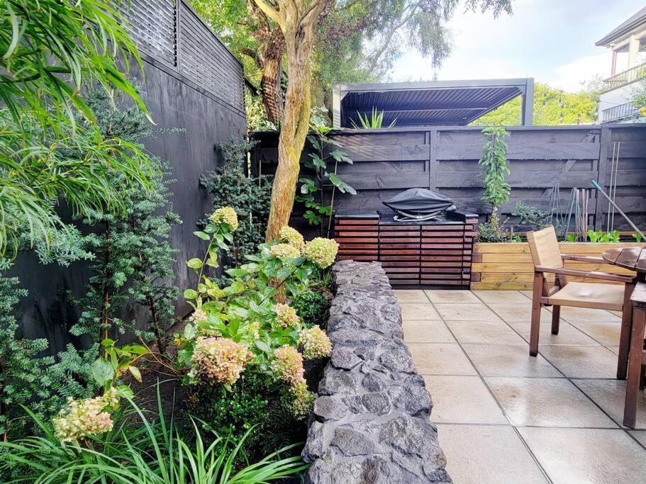 فيلا Hagley Park Townhouse كريستتشيرش المظهر الخارجي الصورة