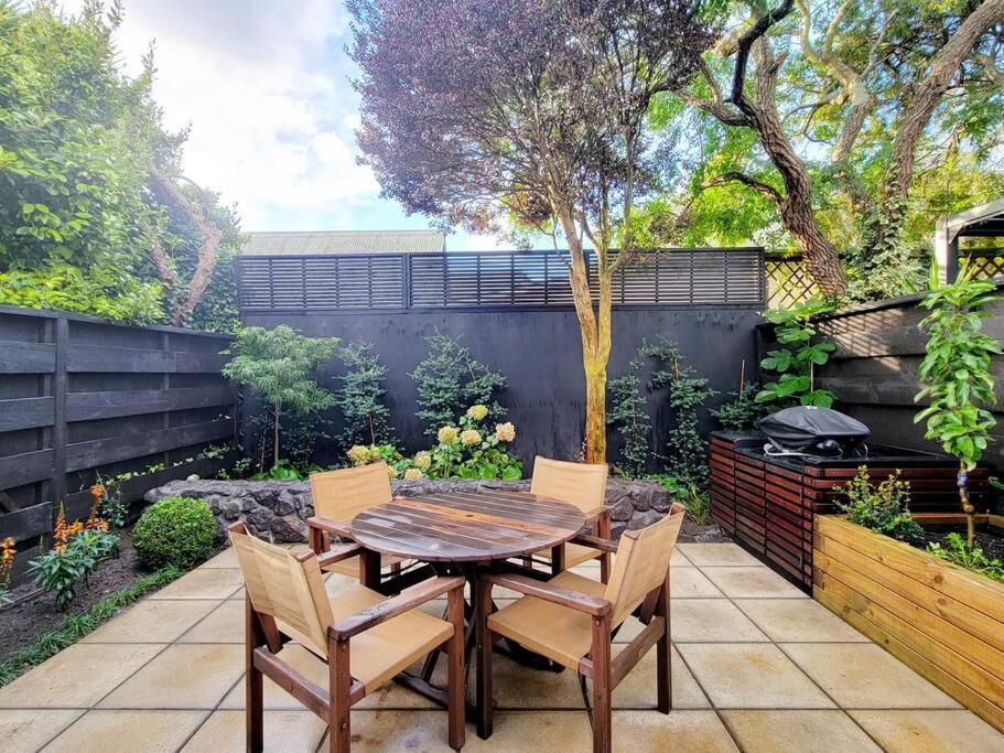 فيلا Hagley Park Townhouse كريستتشيرش المظهر الخارجي الصورة